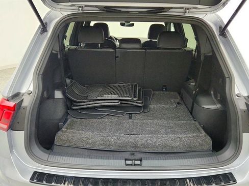 Used 2023 Volkswagen Tiguan SE R-Line FWD image 20