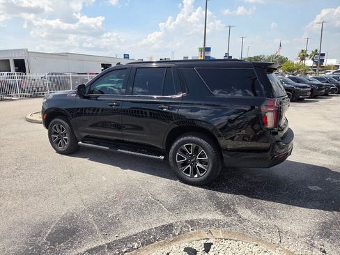 Certified 2022 Chevrolet Tahoe Z71 w/ Luxury Package AWD/4WD image 14