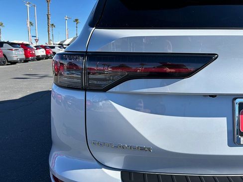 New 2026 Mitsubishi Outlander Trail Edition S-AWC image 13