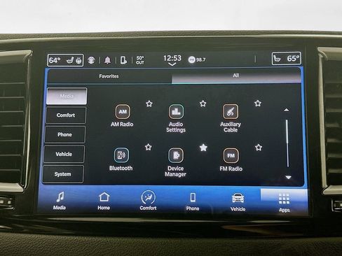 Used 2024 Chrysler Pacifica Touring-L image 19