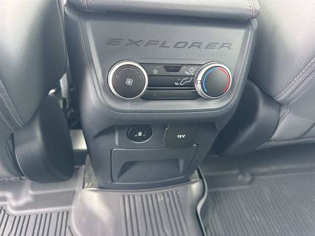 Used 2025 Ford Explorer Active w/ Active Comfort Package AWD/4WD image 12