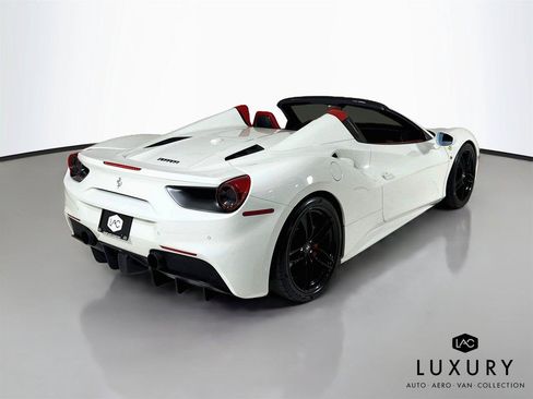 Used 2019 Ferrari 488 Spider RWD image 6