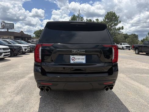 Used 2021 GMC Yukon XL Denali AWD/4WD image 7