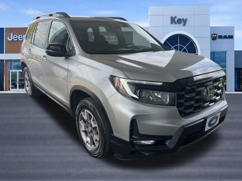 Used 2023 Honda Passport TrailSport image 5