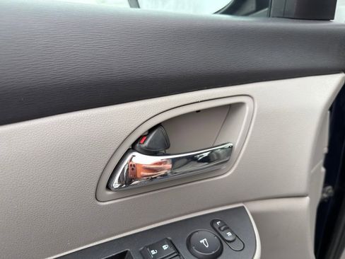 Used 2016 Honda Odyssey EX-L image 11