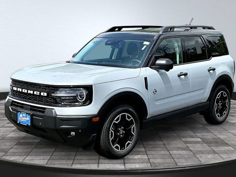 New 2026 Ford Bronco Sport Outer Banks w/ Outer Banks Tech Package+ AWD/4WD image 2