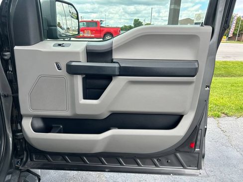Used 2016 Ford F150 XL w/ Equipment Group 101A Mid AWD/4WD image 48
