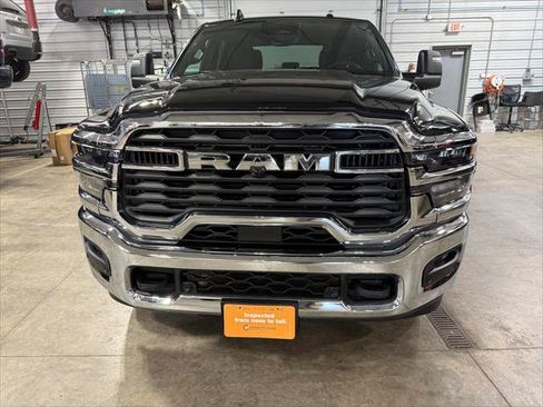 Certified 2026 RAM 2500 Big Horn AWD/4WD image 36