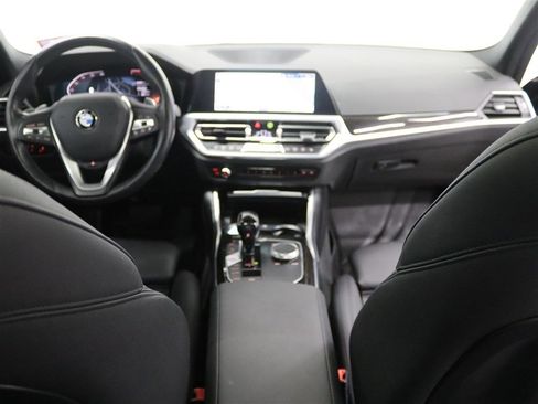 Used 2019 BMW 330i xDrive Sedan w/ Convenience Package AWD/4WD image 25