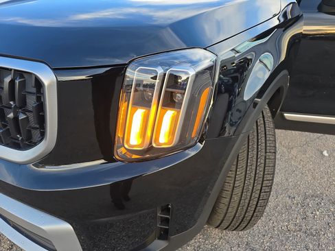 New 2025 Kia Telluride LX image 33
