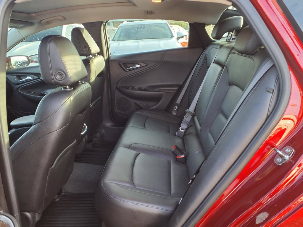 Used 2022 Chevrolet Malibu Premier FWD image 18