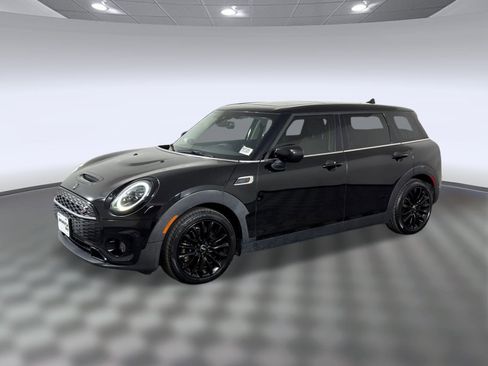 Used 2022 MINI Cooper Clubman S w/ Premium Package image 1
