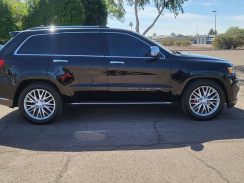 Used 2018 Jeep Grand Cherokee Summit image 10