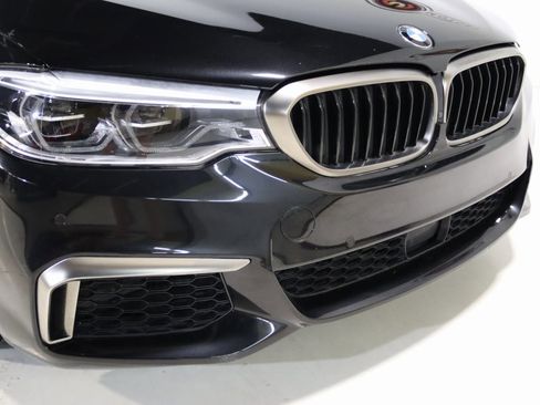 Used 2018 BMW M550i xDrive image 24
