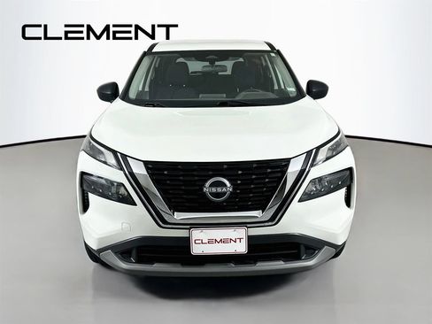 Used 2023 Nissan Rogue S AWD/4WD image 3