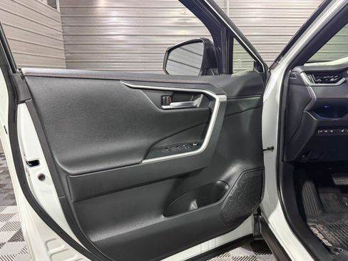 Used 2021 Toyota RAV4 XSE w/ Weather Package image 31