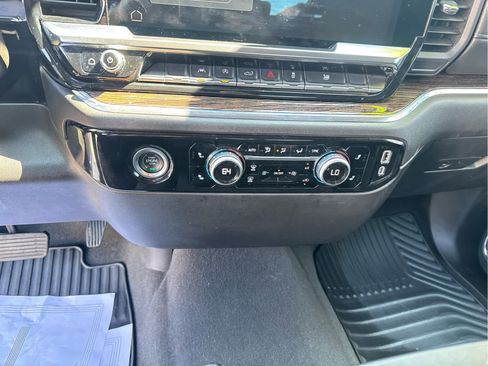 Used 2024 GMC Sierra 1500 SLE AWD/4WD image 29