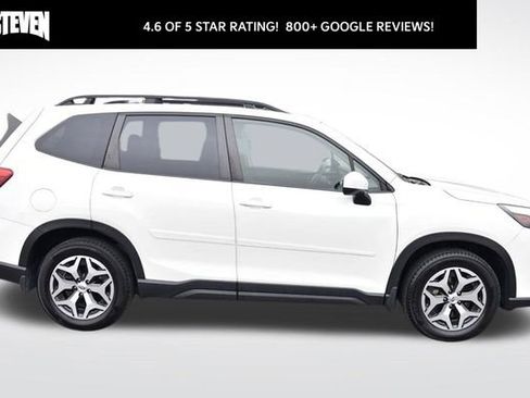 Used 2022 Subaru Forester Premium image 6