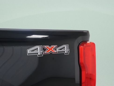 Used 2023 Ford F250 XLT AWD/4WD image 21
