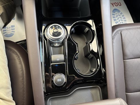 New 2026 Ford Explorer Platinum image 30