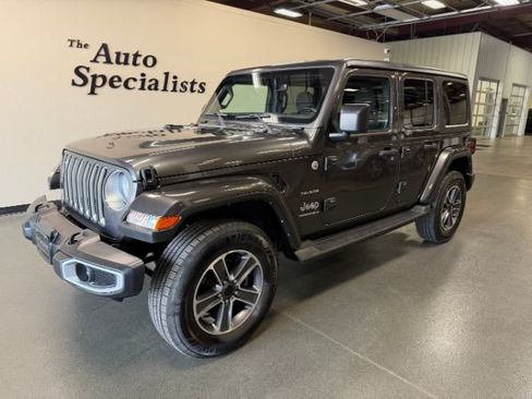 Used 2023 Jeep Wrangler Unlimited Sahara w/ Cold Weather Group AWD/4WD image 1