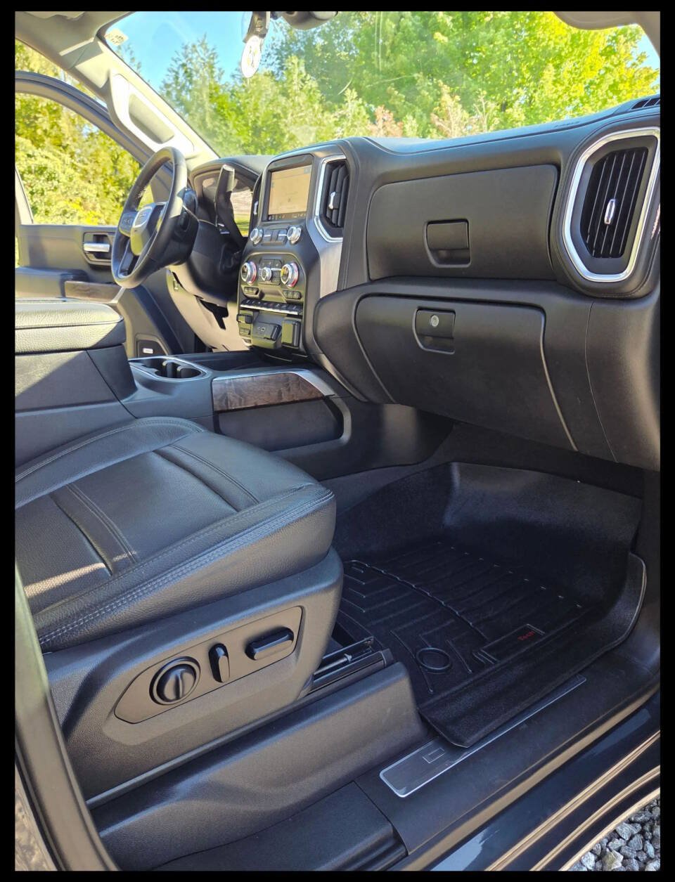 Used 2021 GMC Sierra 3500 Denali w/ Denali Ultimate Package AWD/4WD image 25