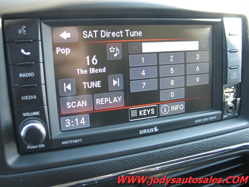 Used 2018 Dodge Grand Caravan SE w/ UConnect Hands-Free Group FWD image 13
