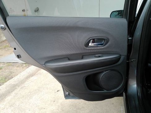 Used 2022 Honda HR-V LX image 14
