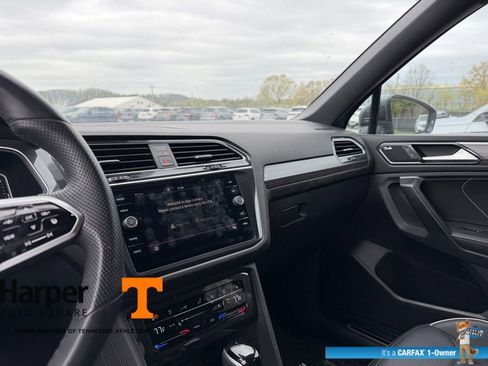 Used 2024 Volkswagen Tiguan SEL R-Line image 17