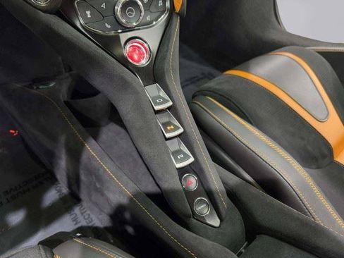 Used 2018 McLaren 720S RWD image 59