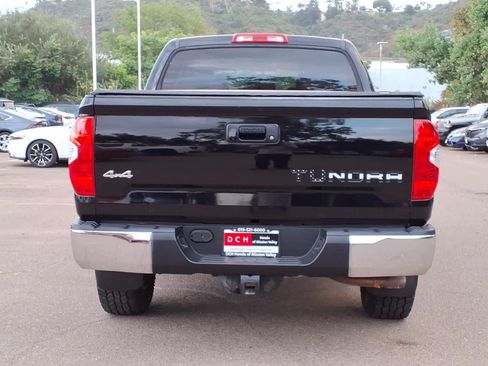Used 2015 Toyota Tundra SR5 w/ SR5 Upgrade Package AWD/4WD image 5