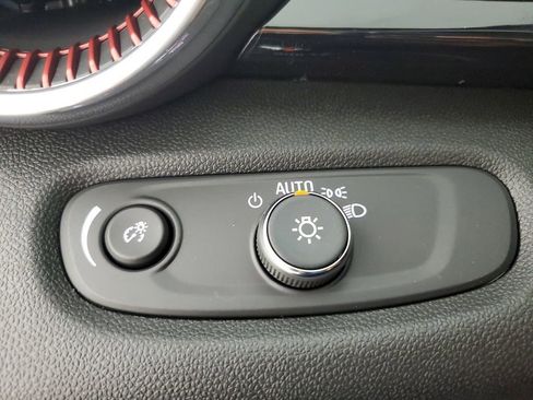 New 2026 Chevrolet Trax RS w/ Sunroof Package image 24