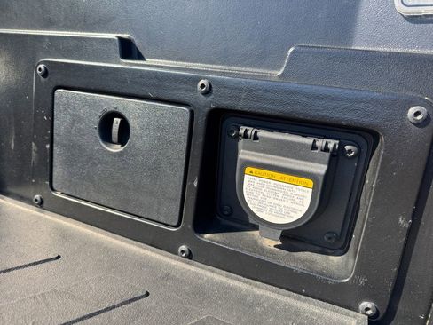 Used 2022 Toyota Tacoma TRD Off-Road image 18