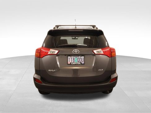 Used 2014 Toyota RAV4 XLE FWD image 2