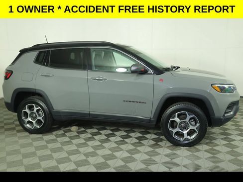 Used 2022 Jeep Compass Trailhawk w/ Trailhawk Elite Group AWD/4WD image 2