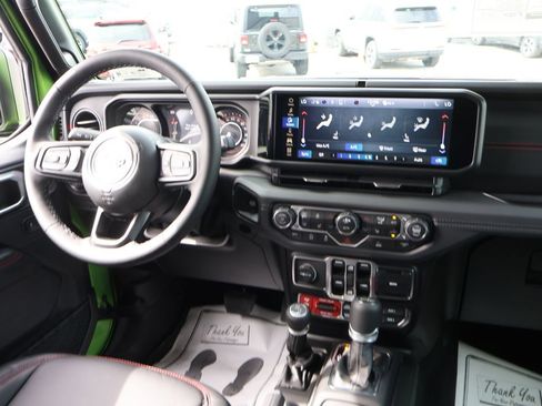 New 2026 Jeep Wrangler Unlimited Rubicon AWD/4WD image 13