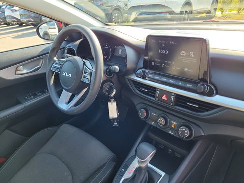 Certified 2023 Kia Forte LXS w/ LXS Technology Package FWD image 8
