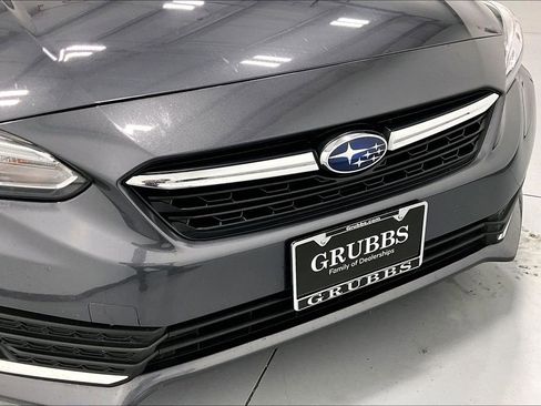 Used 2022 Subaru Impreza 2.0i Limited image 26