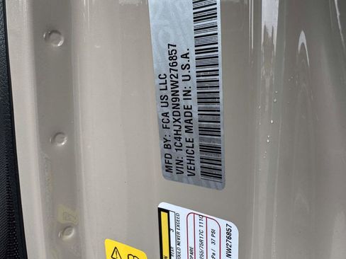 Used 2022 Jeep Wrangler Unlimited Sport image 21