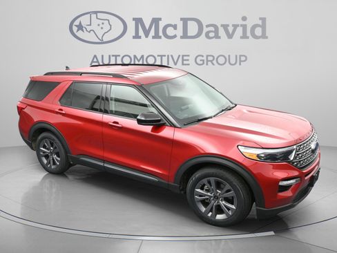 Used 2022 Ford Explorer XLT w/ Equipment Group 202A RWD image 33