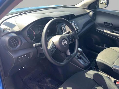 Used 2024 Nissan Kicks S image 12