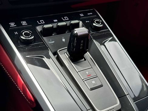 Certified 2025 Porsche 911 Carrera image 20