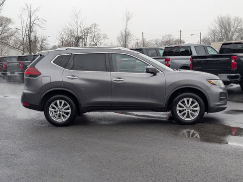 Used 2019 Nissan Rogue SV image 7