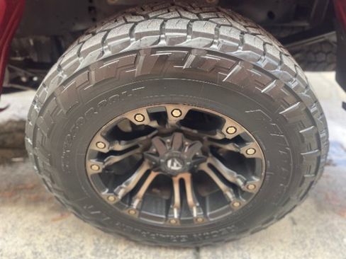 Used 2017 Ford F250 Lariat w/ Lariat Value Package image 26