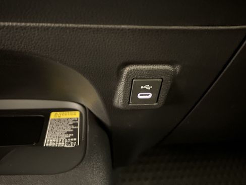 Used 2025 Toyota Corolla LE w/ LE Premium Package FWD image 35