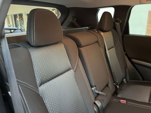 Used 2024 Mitsubishi Outlander ES image 21