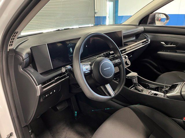 Used 2025 Hyundai Tucson SEL FWD image 23