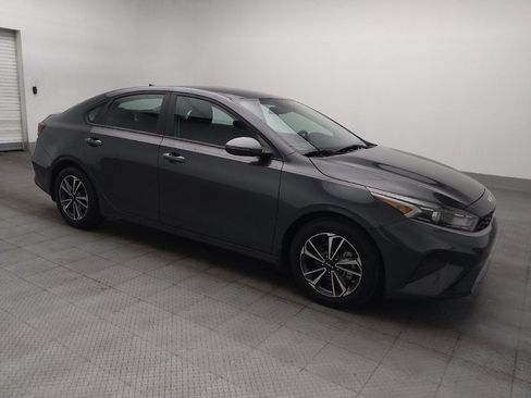 Used 2024 Kia Forte LXS w/ LXS Technology Package FWD image 11
