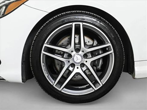 Used 2017 Mercedes-Benz E 400 4MATIC Coupe image 26