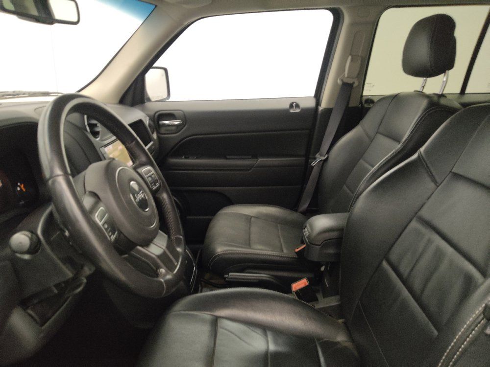 Used 2017 Jeep Patriot High Altitude AWD/4WD image 17